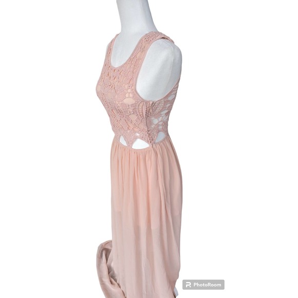 L'ATISTE On Vacation Pink / Peach Lace Crochet Cut Out Maxi Dress Size Small - Picture 4 of 14